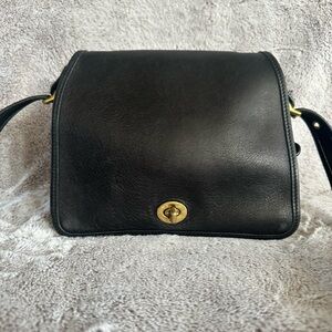 Vintage Coach Legacy 9715 Crossbody bag